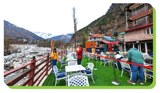 explore cafe and musicspots in old manali